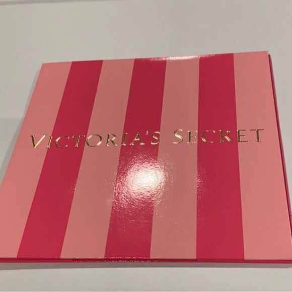 Victoria secret box bundle 2 top and bottom - Picture 1 of 4
